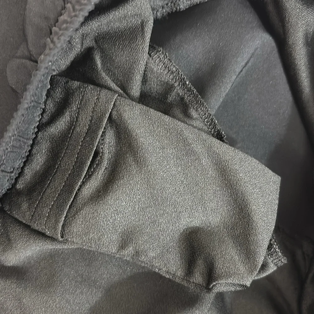 Mountain Hardwear Black Athletic Shorts